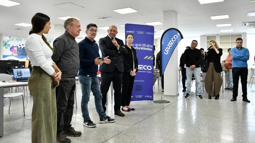 Formación para la economía del conocimiento: UPATecO lanzó el Club de Robótica 2026