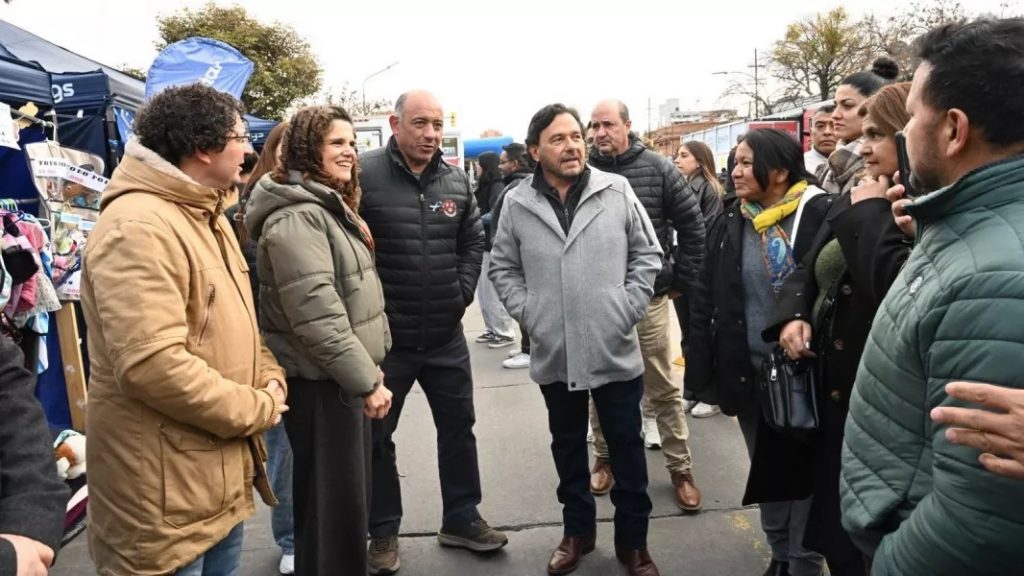 Educación, innovación tecnológica y desarrollo laboral: Sáenz participó de la gran muestra Estudiá Salta que convocó a miles de jóvenes y familias
