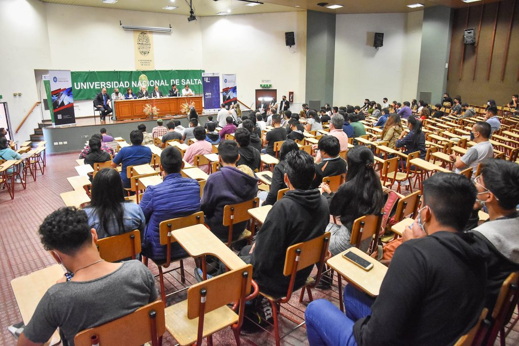 En Salta se realizó la Primera Feria de Trabajo de la Industria de Software