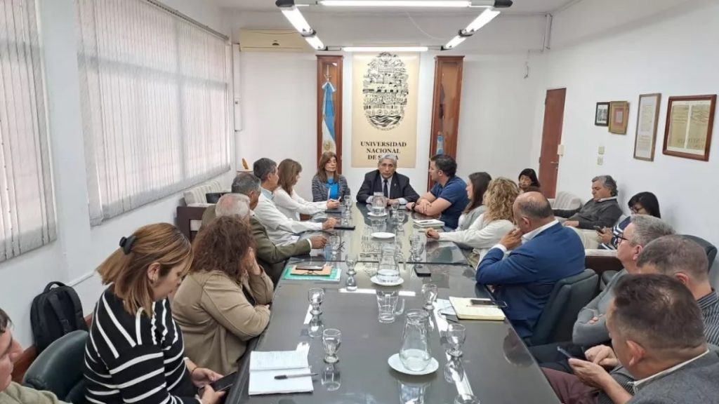 Economía y la UNSa fortalecen la vinculación interinstitucional